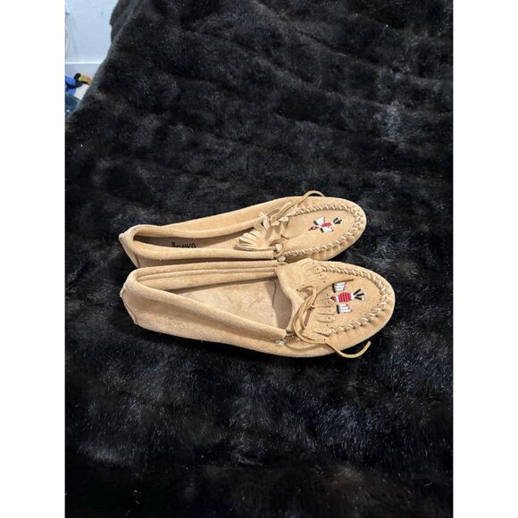 Minnetonka Thunderbird Moccasins sz 12  Women Beaded Flat Suede Shoes - Picture 3 of 5